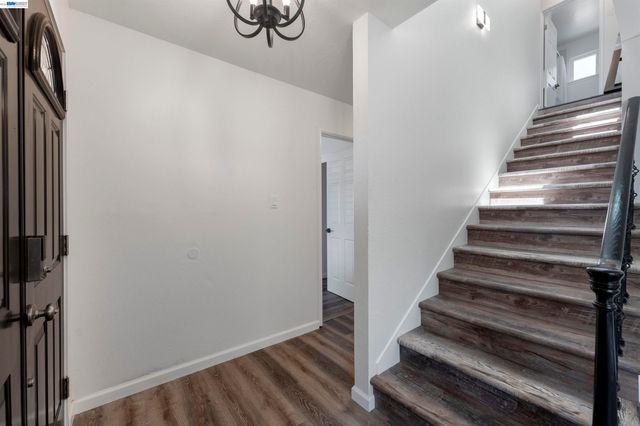 743 Ventura Dr, Pittsburg, CA 94565