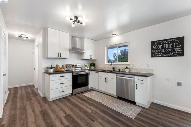 743 Ventura Dr, Pittsburg, CA 94565