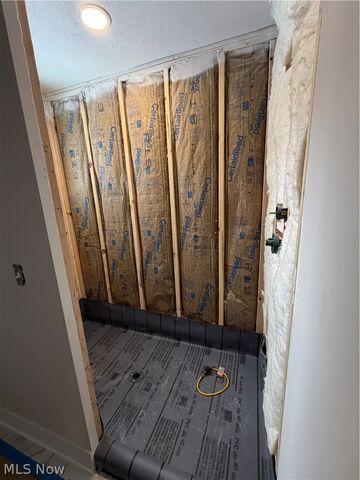 7911 Brushwood Lane, Concord, OH 44077