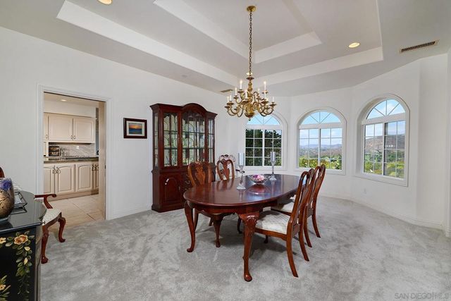 18151 Old Coach Rd, Poway, CA 92064