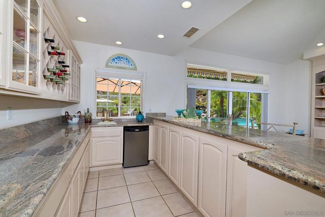 18151 Old Coach Rd, Poway, CA 92064