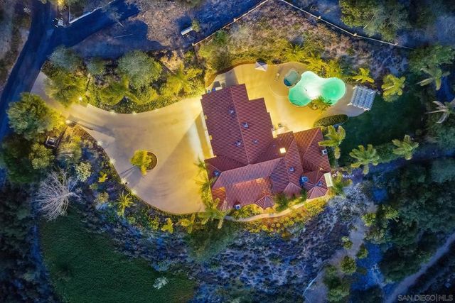18151 Old Coach Rd, Poway, CA 92064