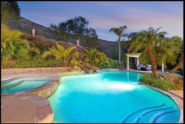 18151 Old Coach Rd, Poway, CA 92064