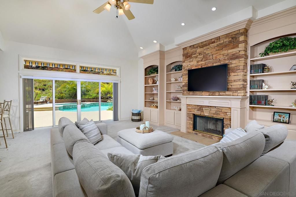 Image 16 of property listing at 18151 Old Coach Rd, Poway, CA 92064