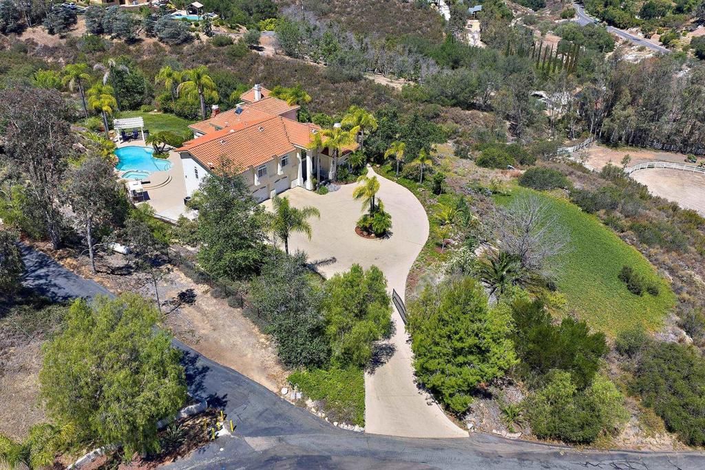Image 43 of property listing at 18151 Old Coach Rd, Poway, CA 92064