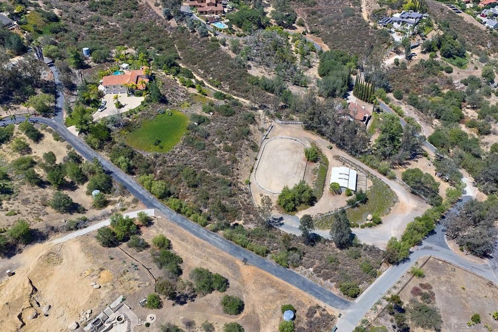 Image 50 of property listing at 18151 Old Coach Rd, Poway, CA 92064