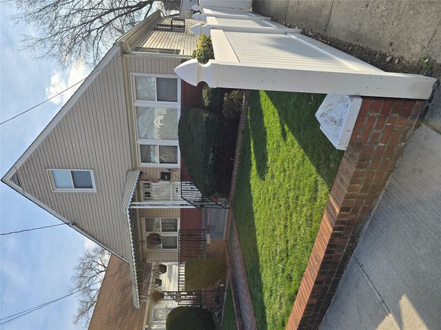 22722 112th Avenue, Queens Village, NY 11429