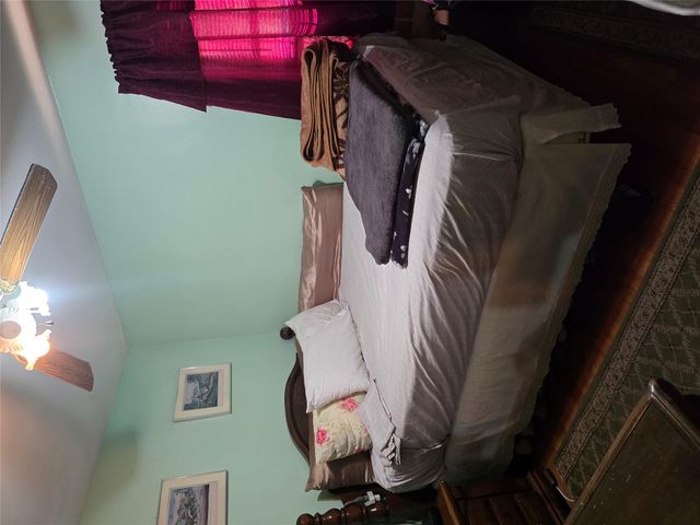 22722 112th Avenue, Queens Village, NY 11429