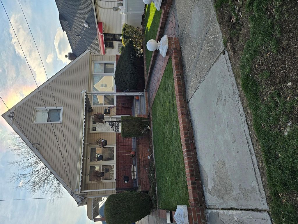 22722 112th Avenue, Queens Village, NY 11429