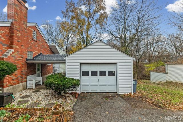 106 N 81st Street, Belleville, IL 62223