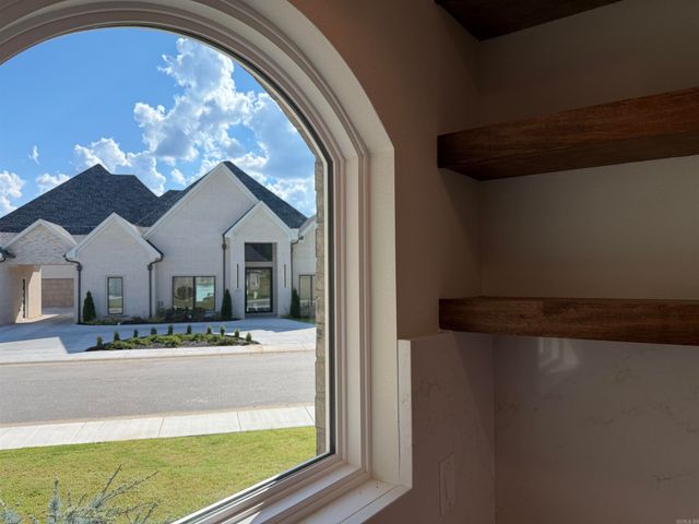 7166 Moonview Place, Benton, AR 72019
