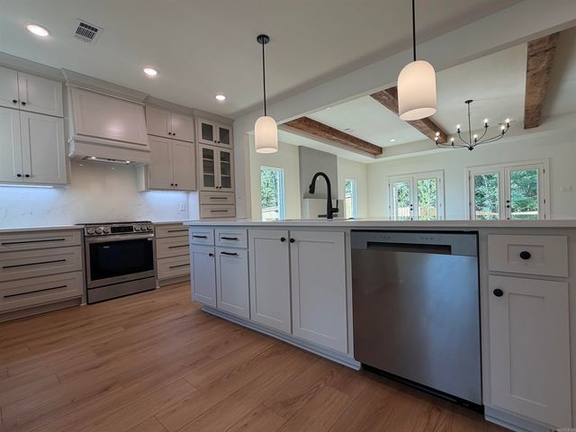 7166 Moonview Place, Benton, AR 72019