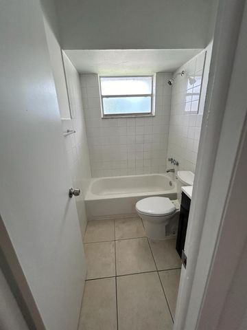 1984 SW 28th Lane A, Fort Lauderdale, FL 33312