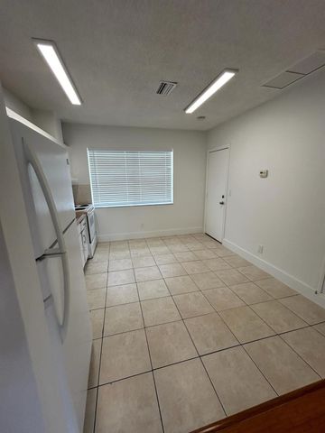 1984 SW 28th Lane A, Fort Lauderdale, FL 33312