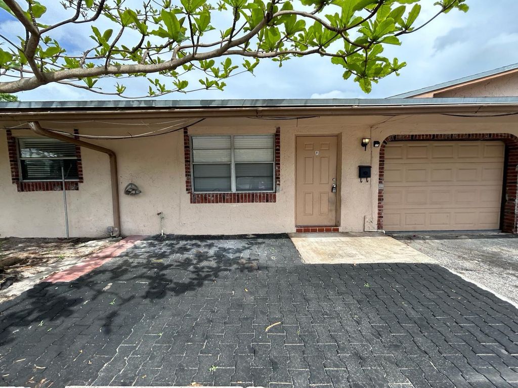 1984 SW 28th Lane A, Fort Lauderdale, FL 33312