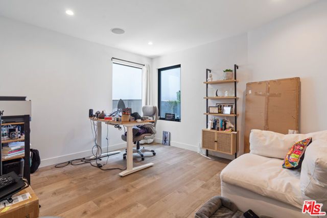 3207 Thatcher Avenue, Marina Del Rey, CA 90292