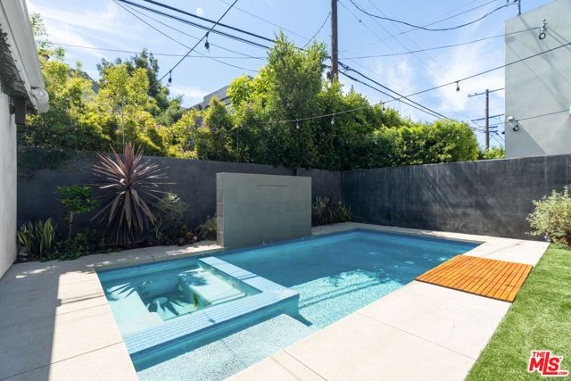 3207 Thatcher Avenue, Marina Del Rey, CA 90292