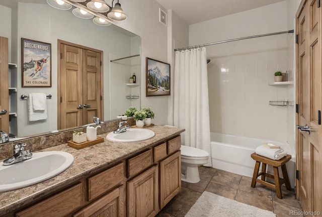 700 Lakepoint Drive A7, Frisco, CO 80443