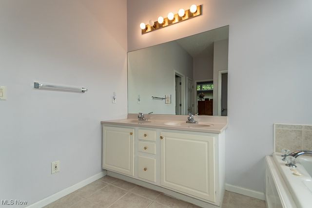 11310 S Forest Drive, Concord, OH 44077