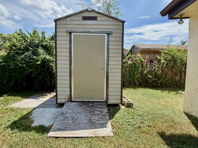 4783 Gladiator Circle, Greenacres, FL 33463