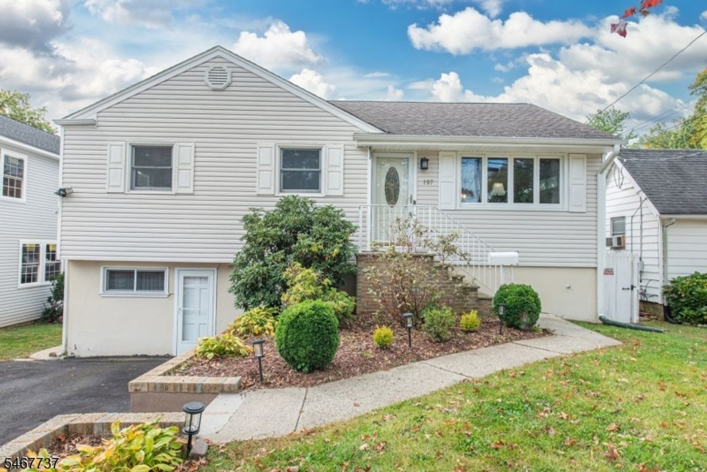 197 Lake Shore Dr, Parsippany-troy Hills Twp., NJ 07034 — exterior