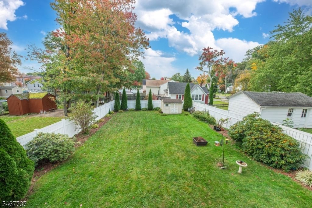 197 Lake Shore Dr, Parsippany-troy Hills Twp., NJ 07034 — photo 3