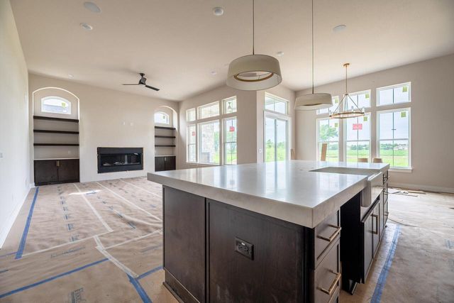 N63W35852 Frederick DRIVE, Oconomowoc, WI 53066