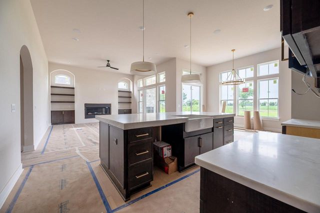 N63W35852 Frederick DRIVE, Oconomowoc, WI 53066