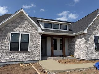N63W35852 Frederick DRIVE, Oconomowoc, WI 53066