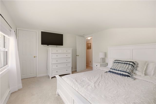 2 Stimpson Street, Middletown, RI 02842
