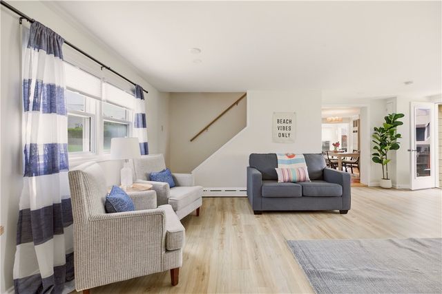 2 Stimpson Street, Middletown, RI 02842