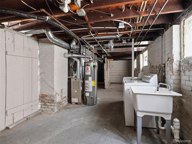 1123 Wayburn Street, Grosse Pointe, MI 48230