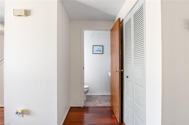 1503 Peabody DR, Hampton, VA 23666