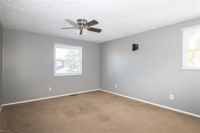 1503 Peabody DR, Hampton, VA 23666