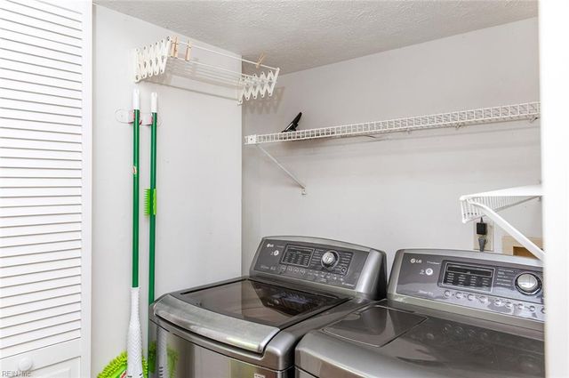 1503 Peabody DR, Hampton, VA 23666