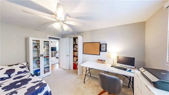 1388 Falla Dr, Bethel Park, PA 15102