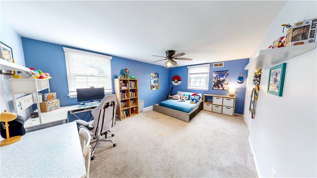 1388 Falla Dr, Bethel Park, PA 15102