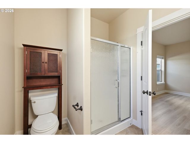 956 KAYLEE Ave, Junction City, OR 97448