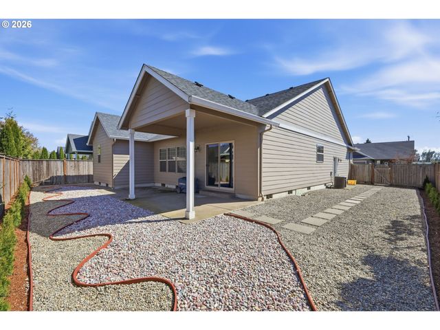 956 KAYLEE Ave, Junction City, OR 97448