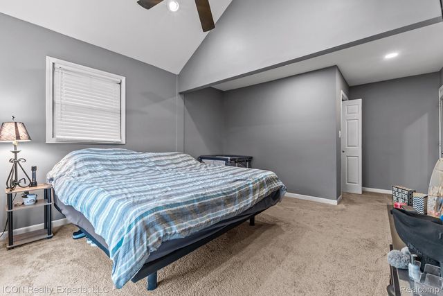 38595 Hilldale Street, Clinton Charter Township, MI 48036