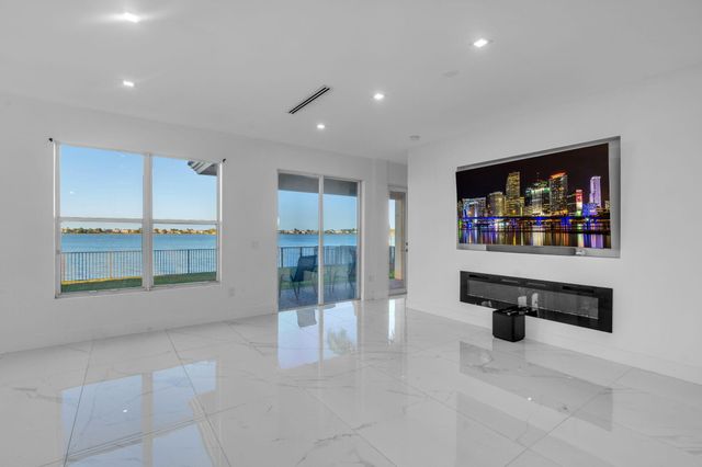 17739 SW 54th Street, Miramar, FL 33029