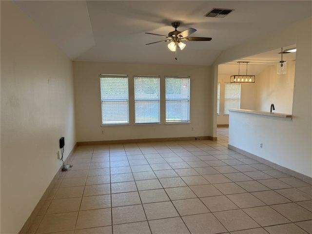 1015 La Mirada, Portland, TX 78374