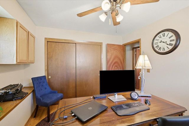 2401 Pendleton PLACE, Waukesha, WI 53188