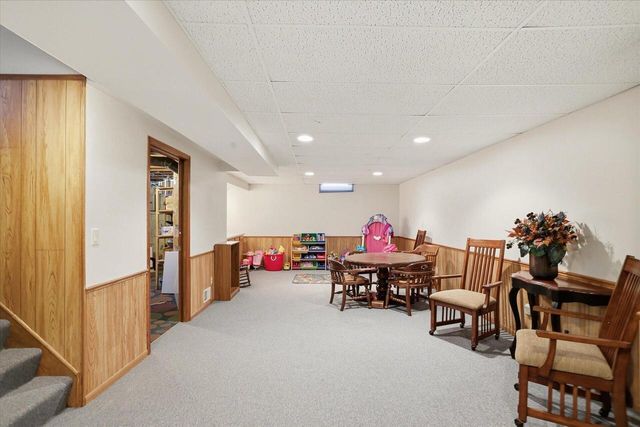 2401 Pendleton PLACE, Waukesha, WI 53188