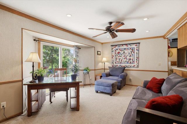 2401 Pendleton PLACE, Waukesha, WI 53188