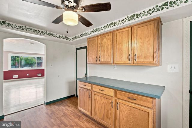 40 2ND ST, Windsor, PA 17366