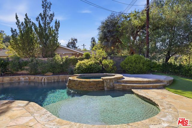 4305 Coquette Place, Tarzana, CA 91356