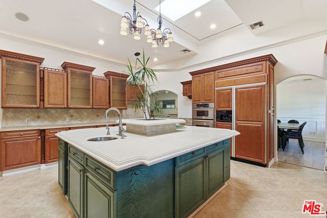 4305 Coquette Place, Tarzana, CA 91356