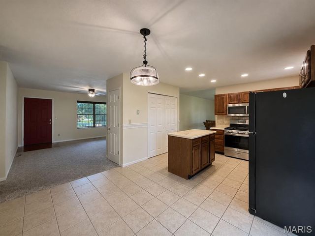 822 Sheraton, Herculaneum, MO 63048