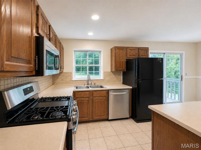 822 Sheraton, Herculaneum, MO 63048